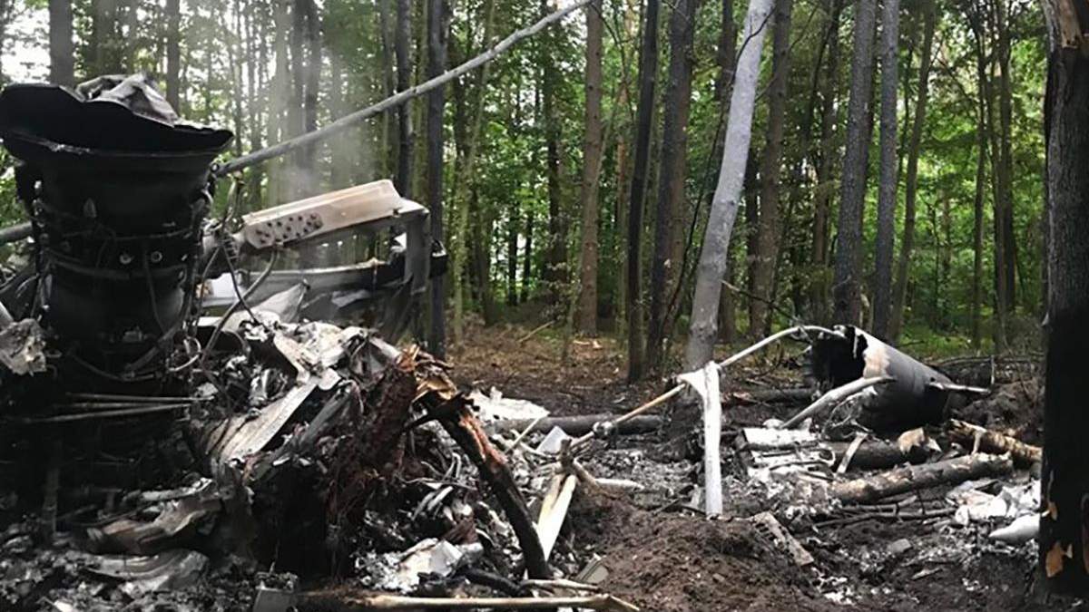 Через загибель екіпажу військового вертольота Мі-8, на Львівщині оголосили траур Через загибель екіпажу військового вертольота Мі-8, на Львівщині оголосили траур