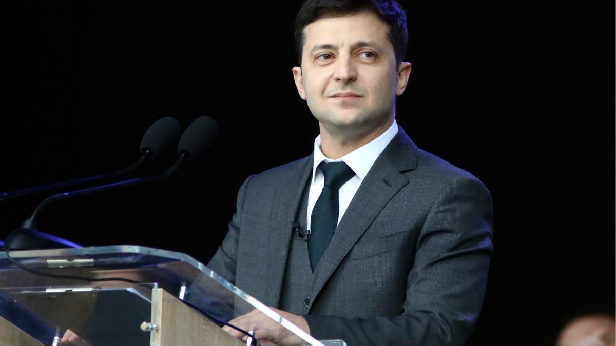 Зеленський звільнив 15 голів ОДА Зеленський звільнив 15 голів ОДА