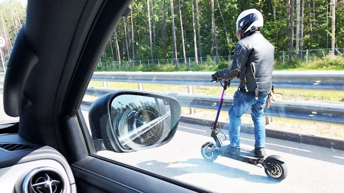 Чи є водії електросамокатів учасниками дорожнього руху? Чи є водії електросамокатів учасниками дорожнього руху?