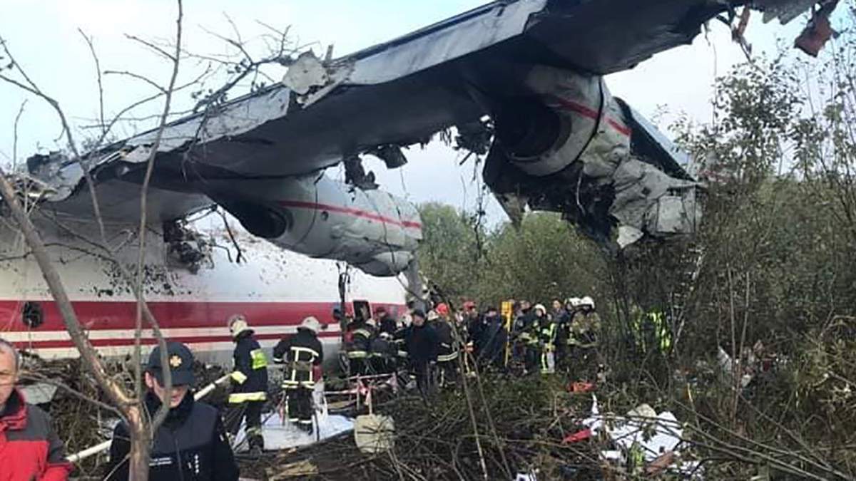 Авария самолета Ан 12 под Львовом – состояние пострадавших Авария самолета Ан 12 под Львовом – состояние пострадавших