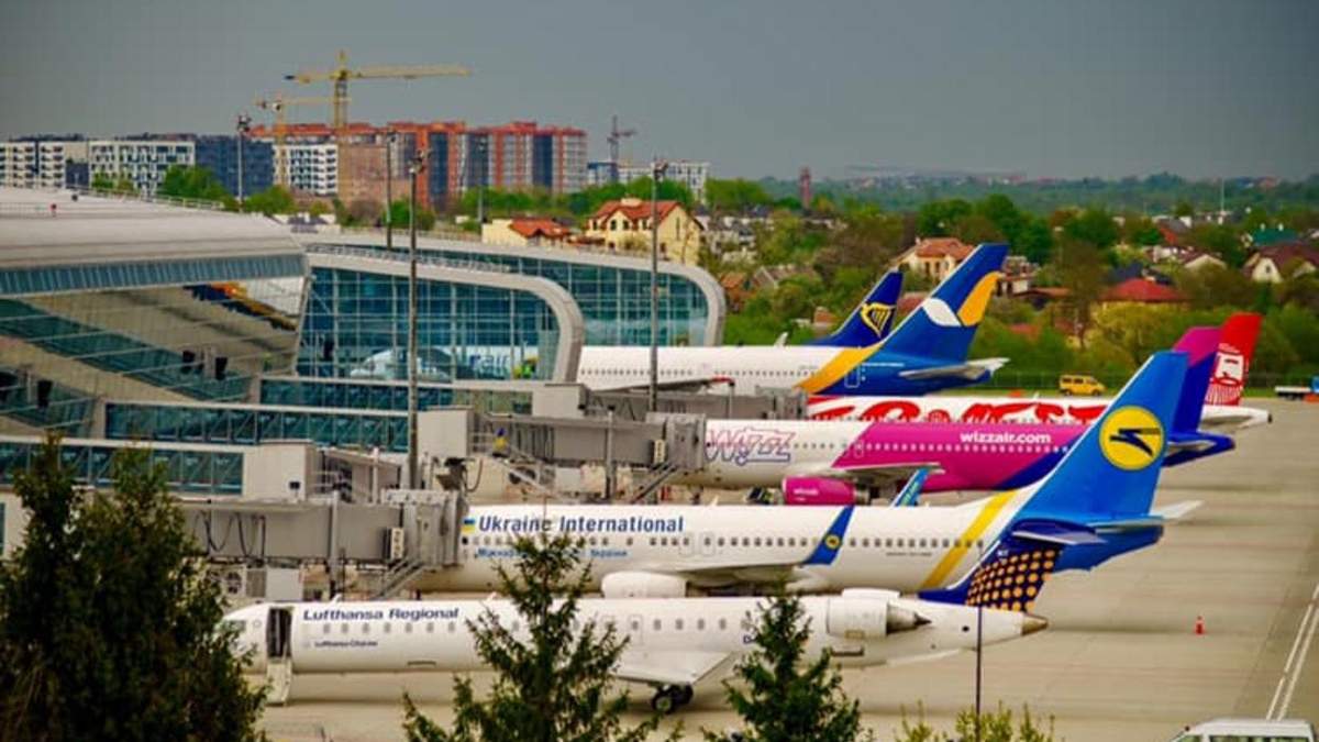 Нашій державі не потрібні успішні менеджери, – Садовий відреагував на обшук у аеропорті Львів Нашій державі не потрібні успішні менеджери, – Садовий відреагував на обшук у аеропорті Львів