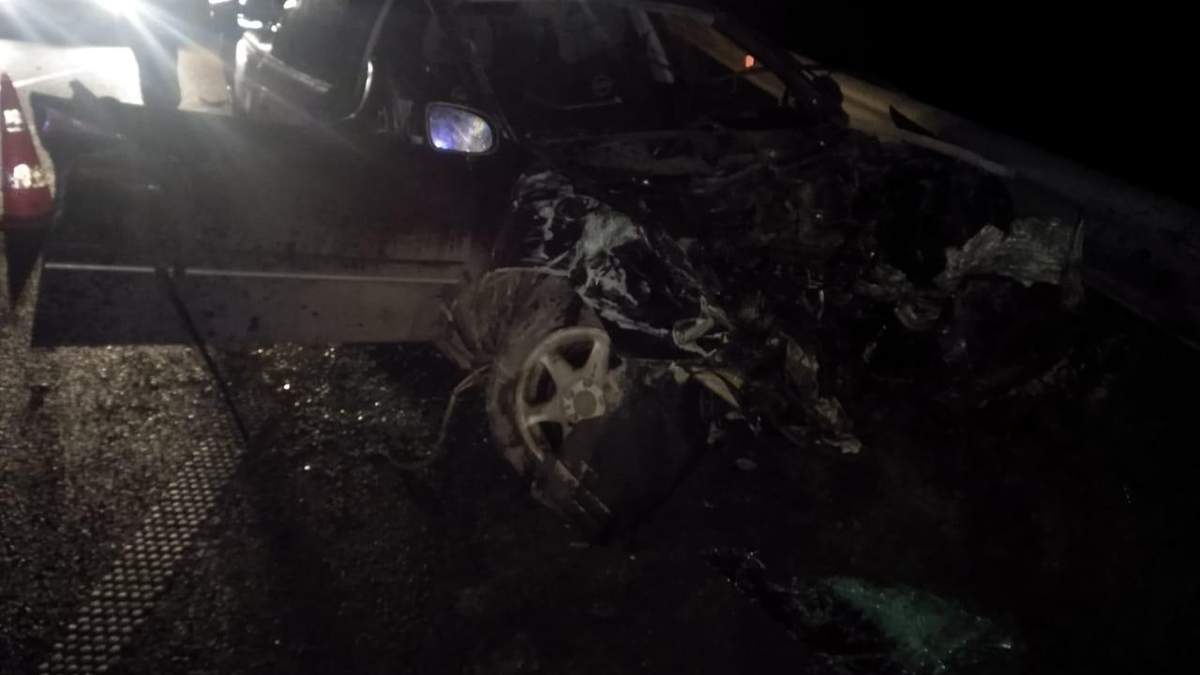 На Львівщині 03.12.2020 трапилась нищівна ДТП: фото автотрощі На Львівщині 03.12.2020 трапилась нищівна ДТП: фото автотрощі