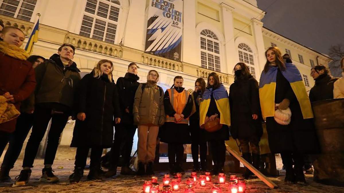 У Львові 19.02.2021 відтворили події Революції Гідності: фото У Львові 19.02.2021 відтворили події Революції Гідності: фото