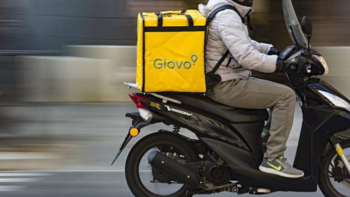 Їздив п'яним на скутері: у Львові екскур'єра Glovo позбавили водійських прав Їздив п'яним на скутері: у Львові екскур'єра Glovo позбавили водійських прав