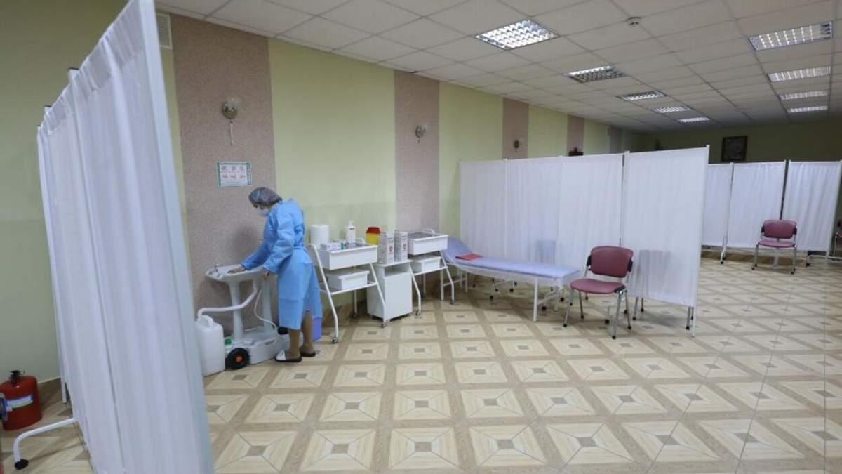 Прививки будут бесплатными: во Львове обустроили 10 пунктов вакцинации от COVID-19 Прививки будут бесплатными: во Львове обустроили 10 пунктов вакцинации от COVID-19