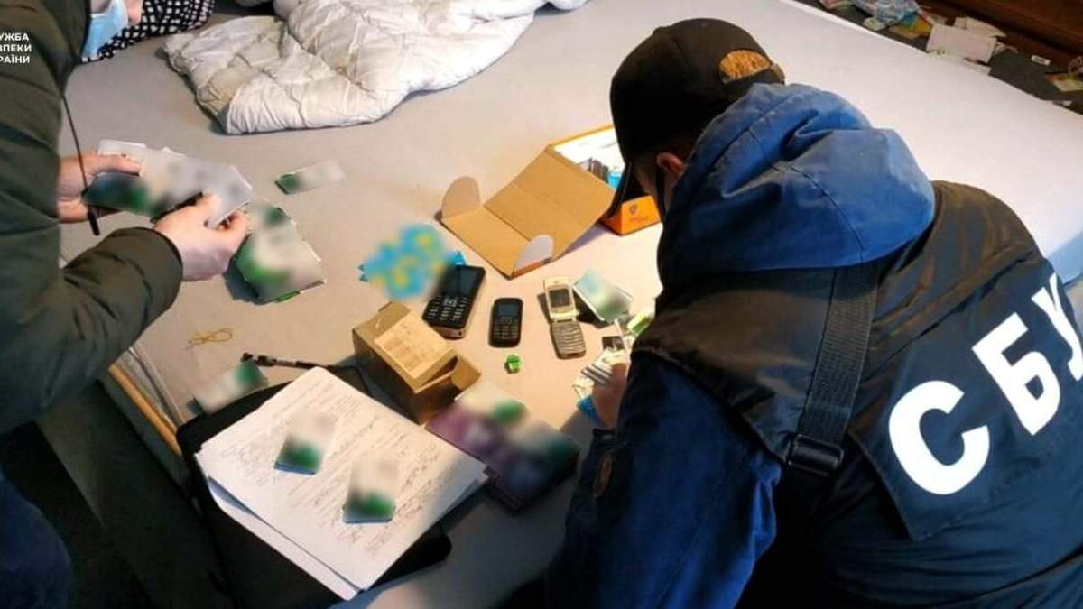 На Львівщині СБУ викрила ботоферми, якими керували російські спецслужби: фото На Львівщині СБУ викрила ботоферми, якими керували російські спецслужби: фото