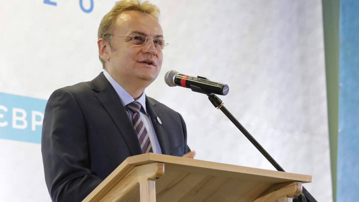 Садовий відповів, чи вакцинуватиметься проти COVID-19 Садовий відповів, чи вакцинуватиметься проти COVID-19