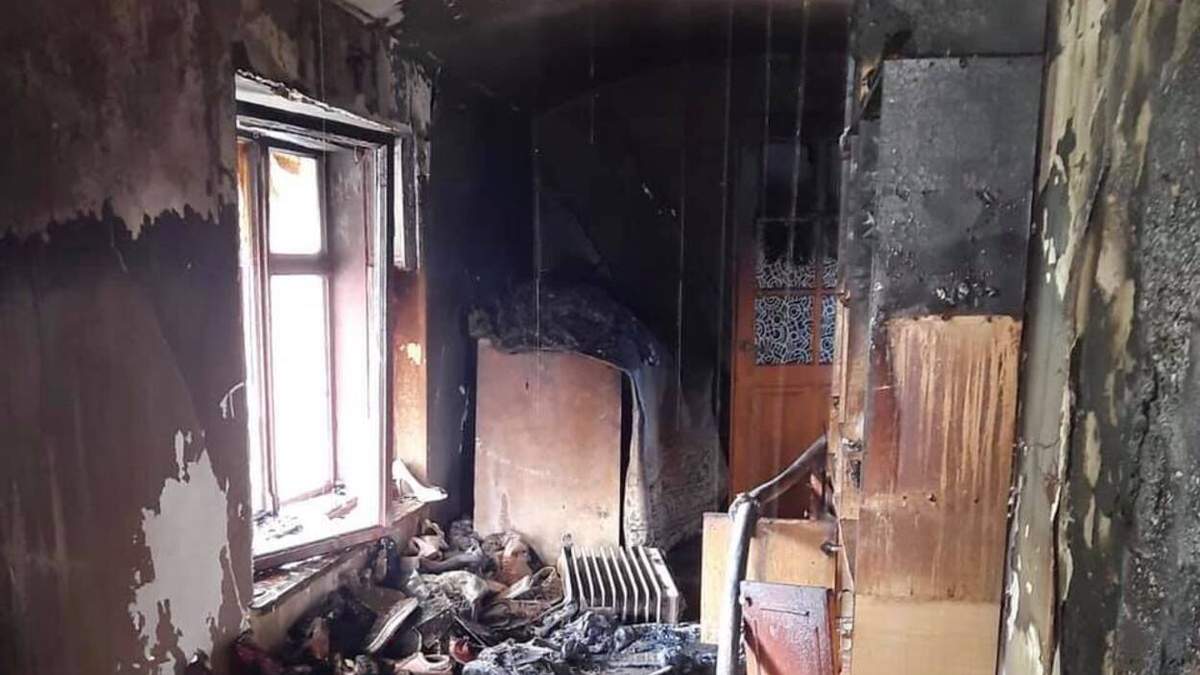 На Львовщине произошел сокрушительный пожар в 2-этажном доме: фото На Львовщине произошел сокрушительный пожар в 2-этажном доме: фото